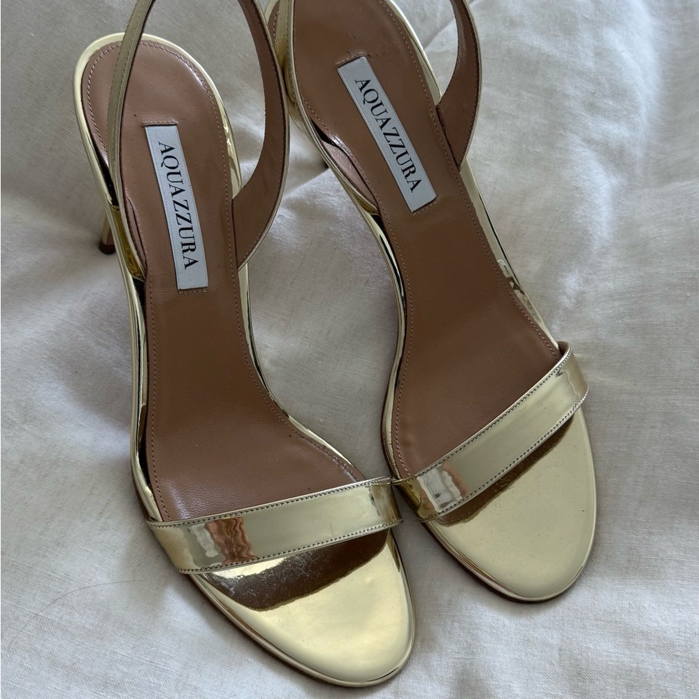 Aquazzura Gold Heels Elegant Slingback Design
